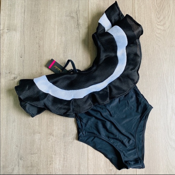 NWT One Piece Swimsuit Black Women’s - Picture 2 of 3